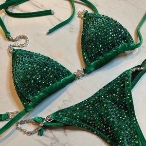 Never been worn OMG Emerald Competition Bikini